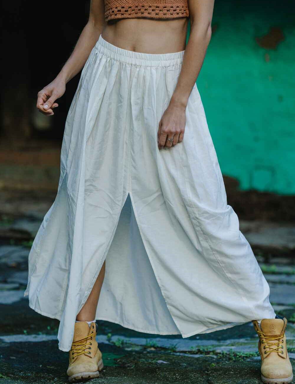 Off-White Cotton Linen Skirt With Front Cuts - Image 6