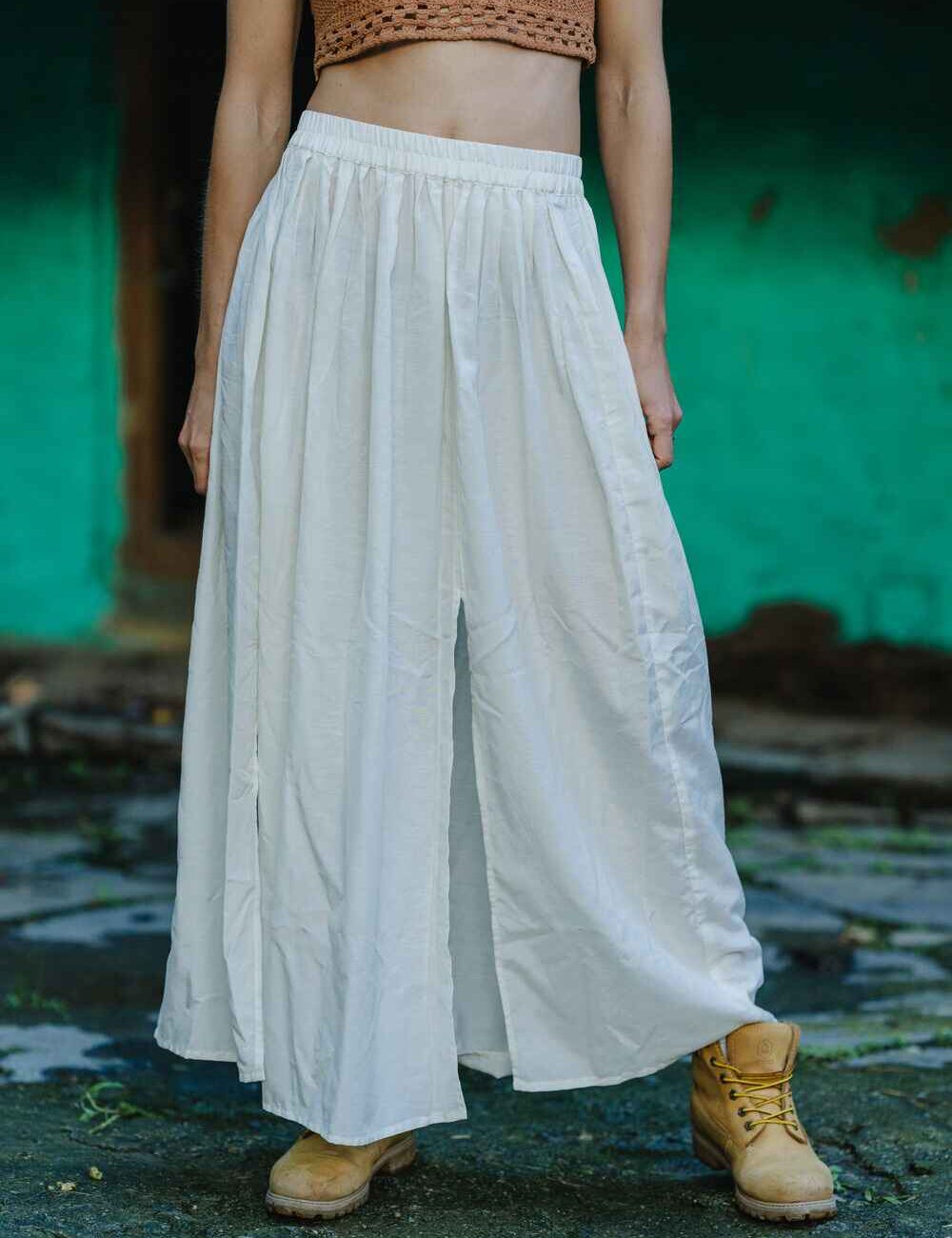 Off-White Cotton Linen Skirt With Front Cuts - Image 2