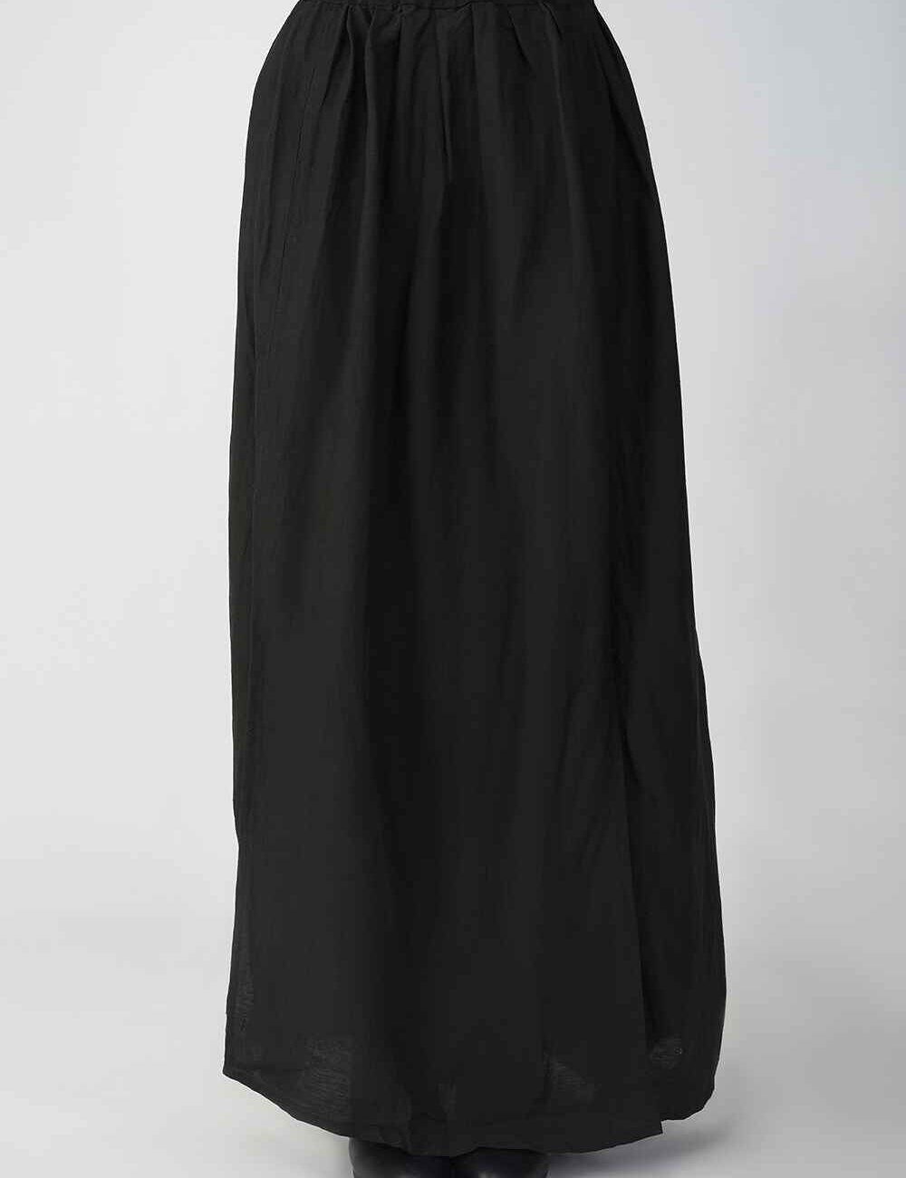 Black Skirt With Front Slits - Image 3